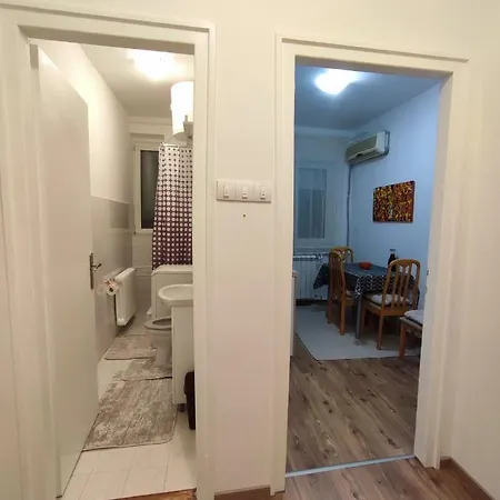 Kaja Apartament *